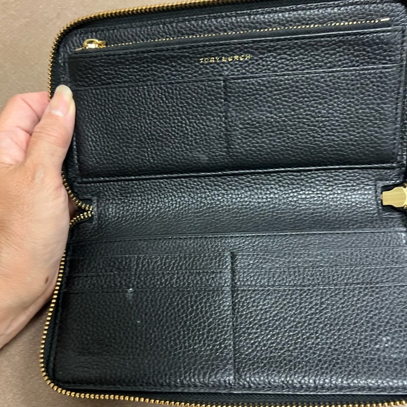 TORY BURCH long zipper wallet - Picture 4 of 11